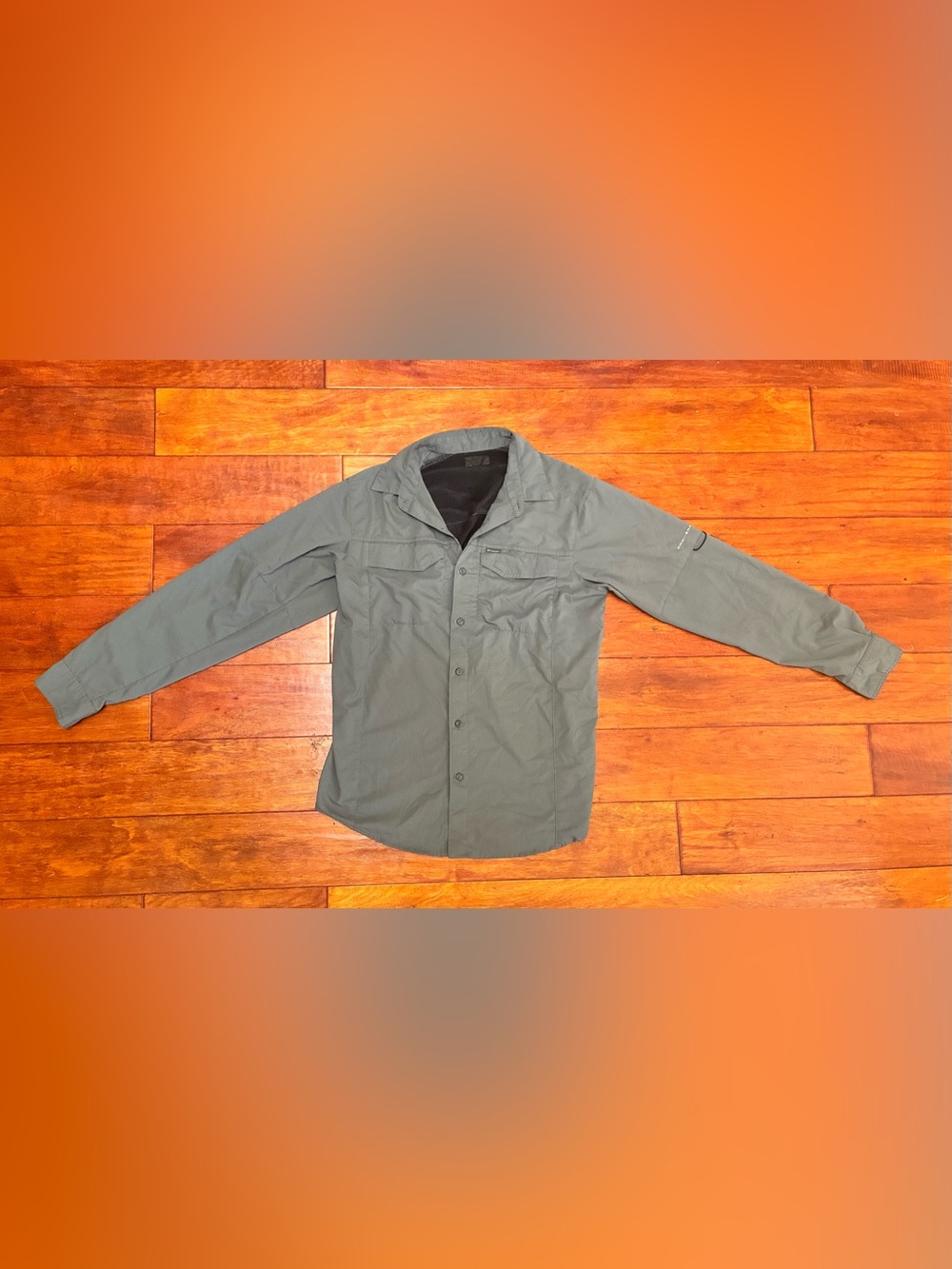 Columbia Men's Grey OMNI-SHADE Button-Down Shirt